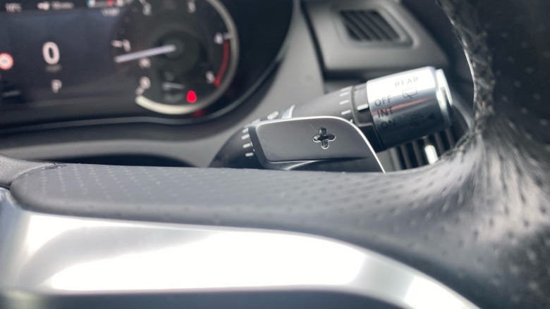 Jaguar E-Pace 2.0 D200 R-Dynamic SE 5dr Auto Diesel Estate